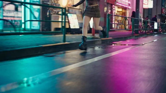 Seedance 2.5 — A playful 30-second opening scene in 16:9, set in the nightlife streets of Tokyo. The same young